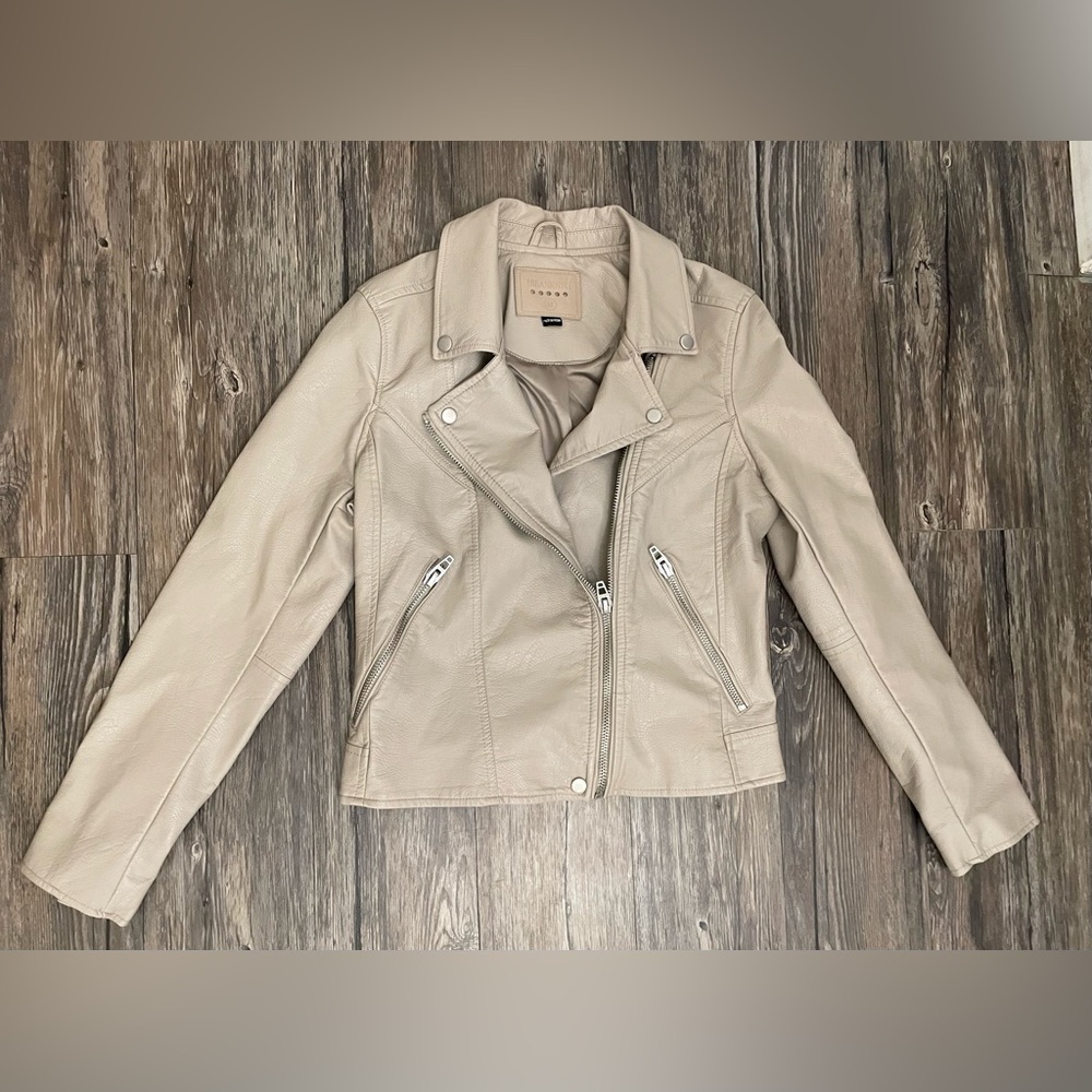 BLANK NYC Beige Faux Leather Moto Jacket Size M
